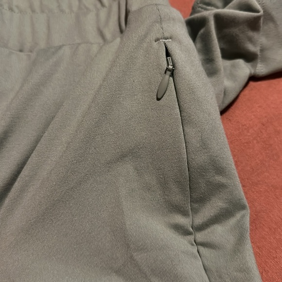Gymshark x Whitney Simmons Moss Green Joggers Small NWT - Picture 9 of 9